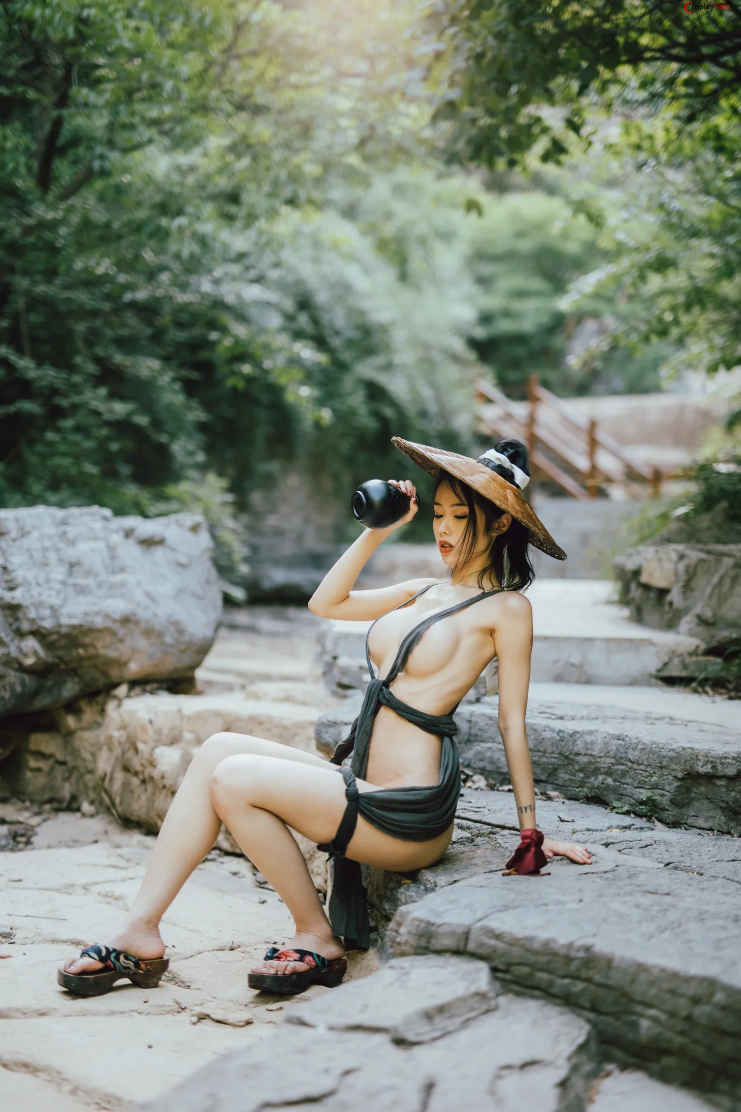 钛合金TiTi – Drinking in the mountain “100 photos”-84