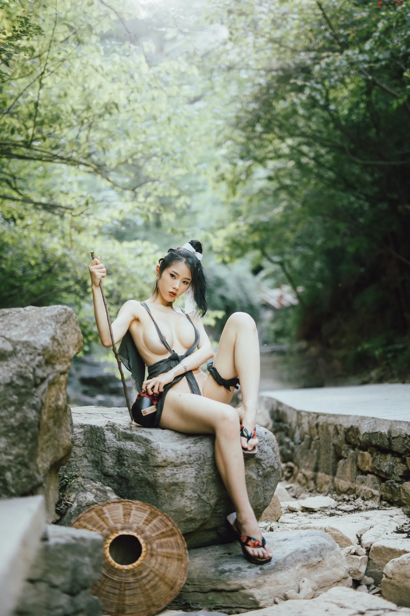 钛合金TiTi – Drinking in the mountain “100 photos”-97