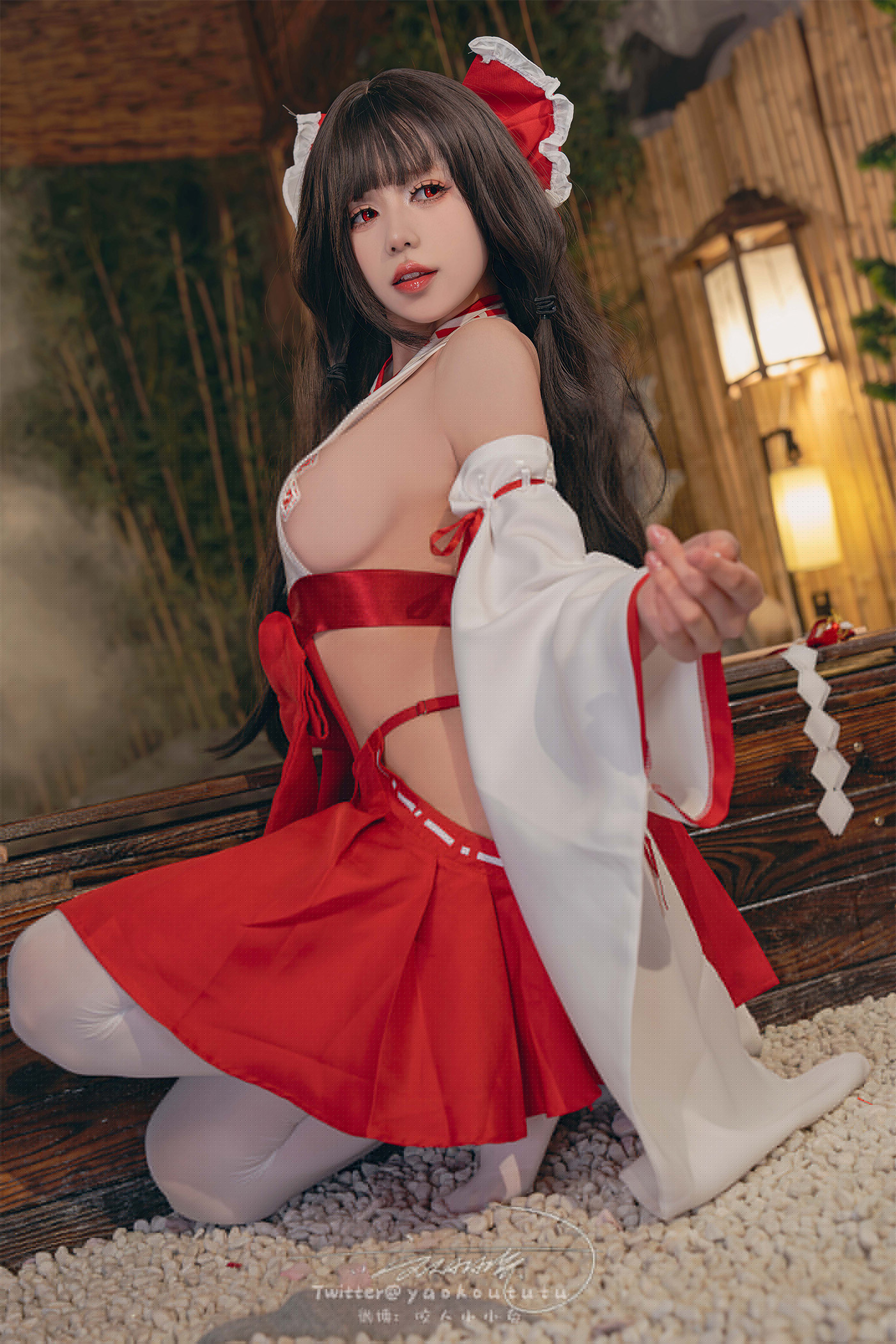 咬一口兔娘ovo (Yaokoututu) cosplay Reimu Hakurei – Touhou Project