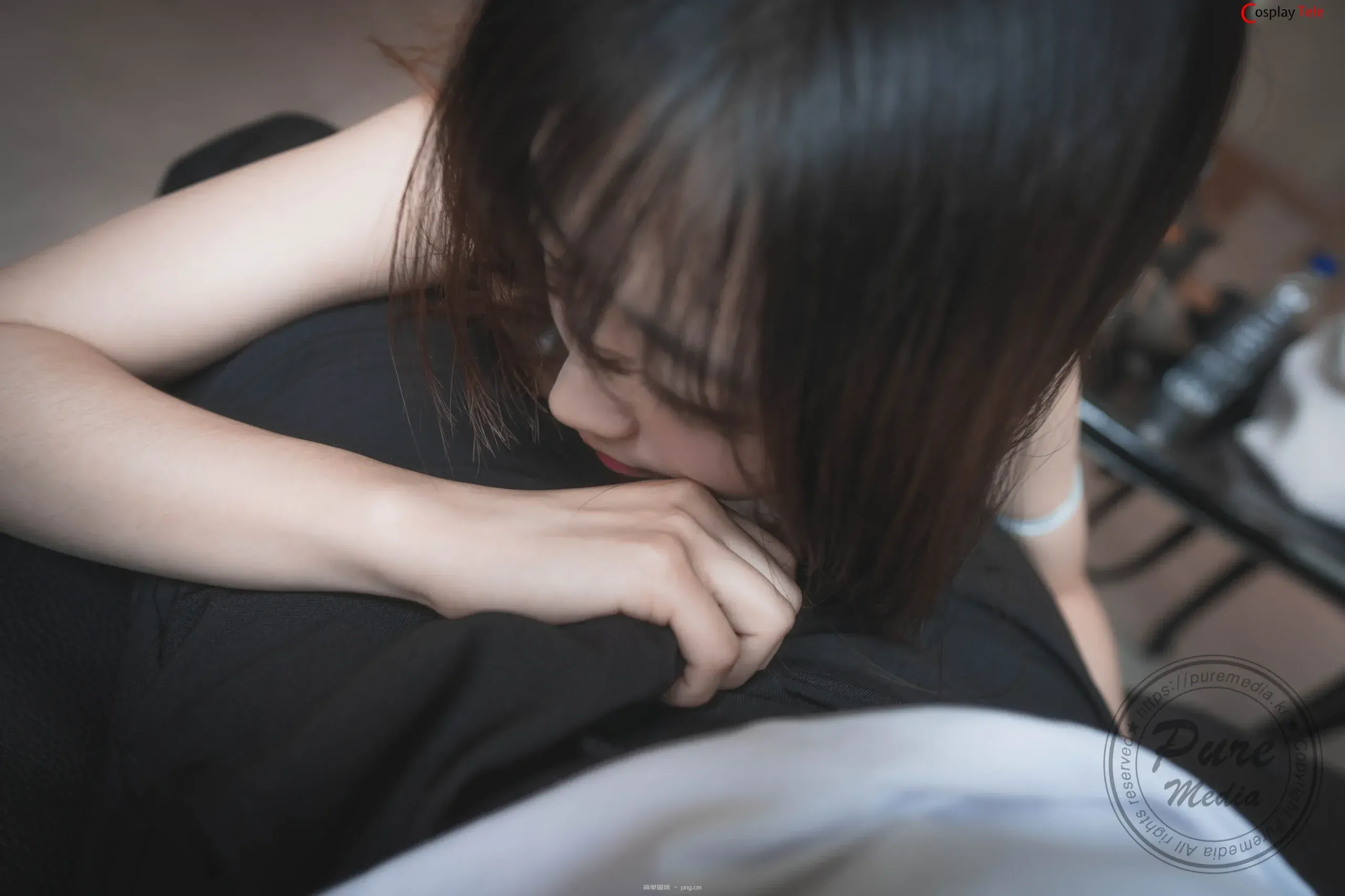 Pure Media – Hina (히나) – Red lanyard “121 photos”-27