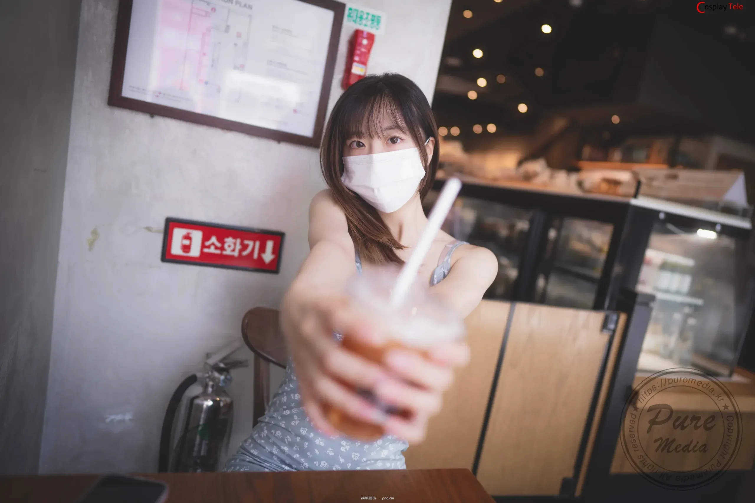 Pure Media – Hina (히나) – Red lanyard “121 photos”-42