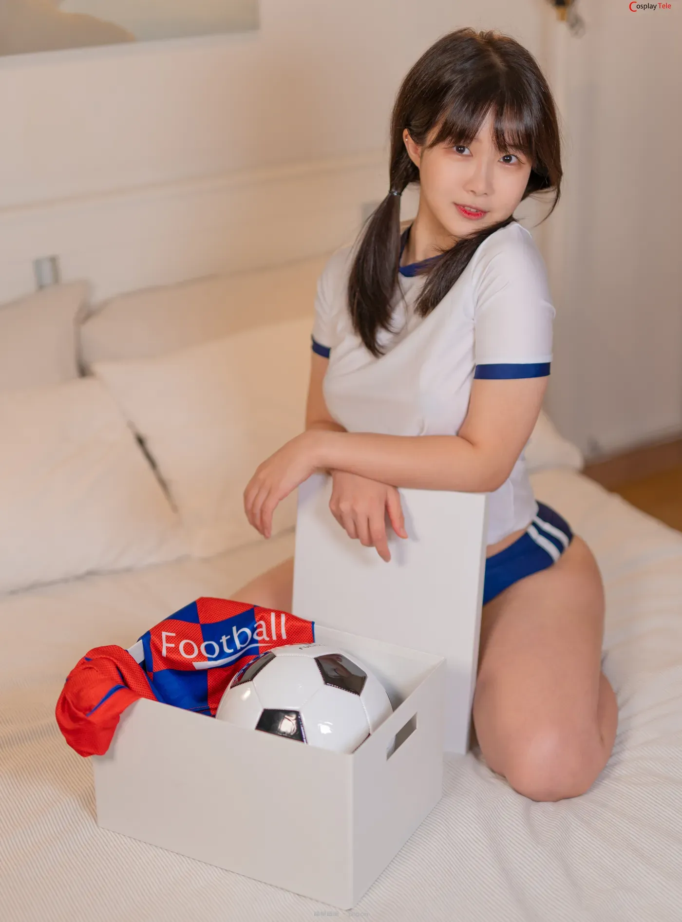 [NWORKS] – Nana – Football “101 photos”-32
