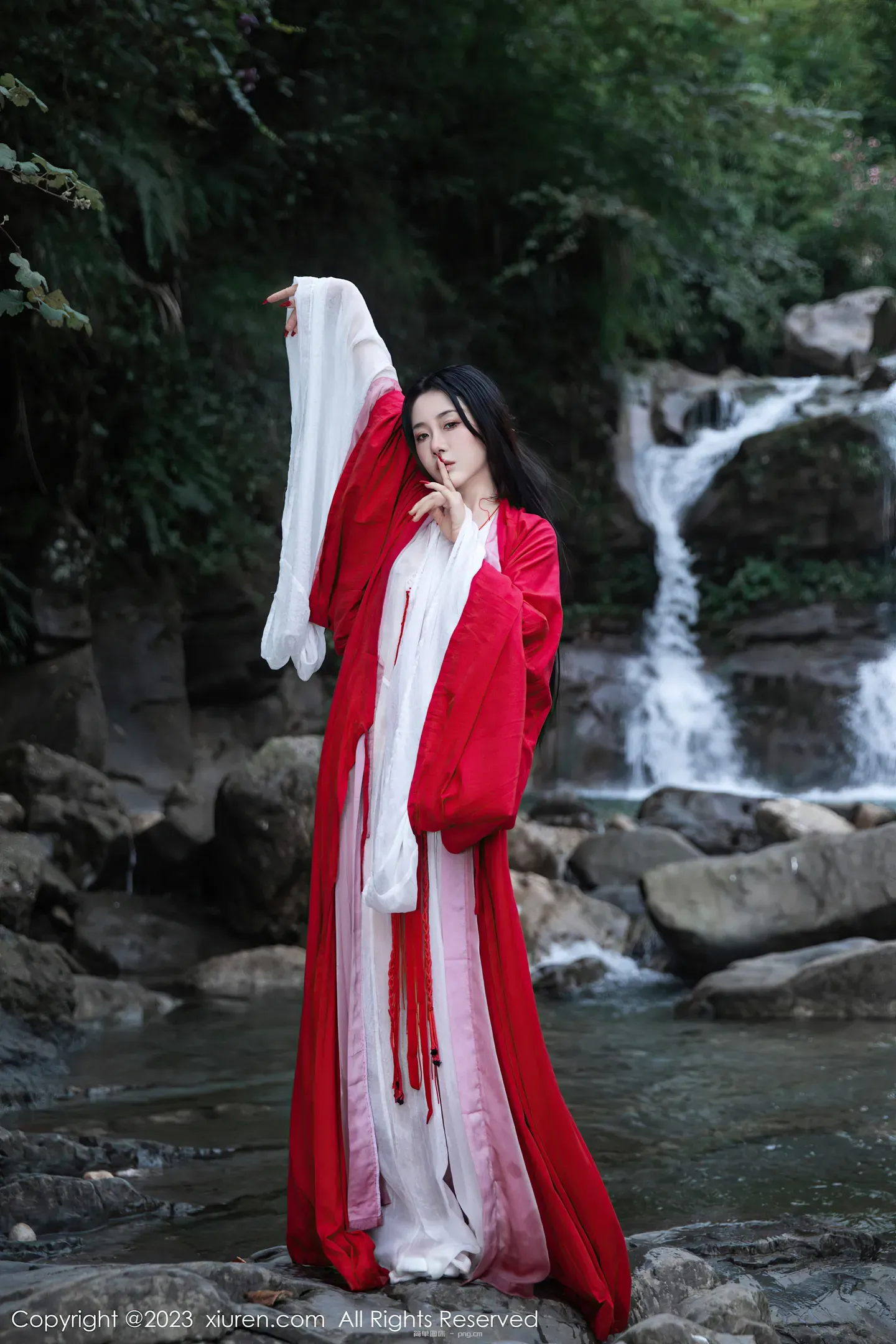 XiuRen秀人网 – 严利娅Yuliya – Waterfall “90 photos”-9