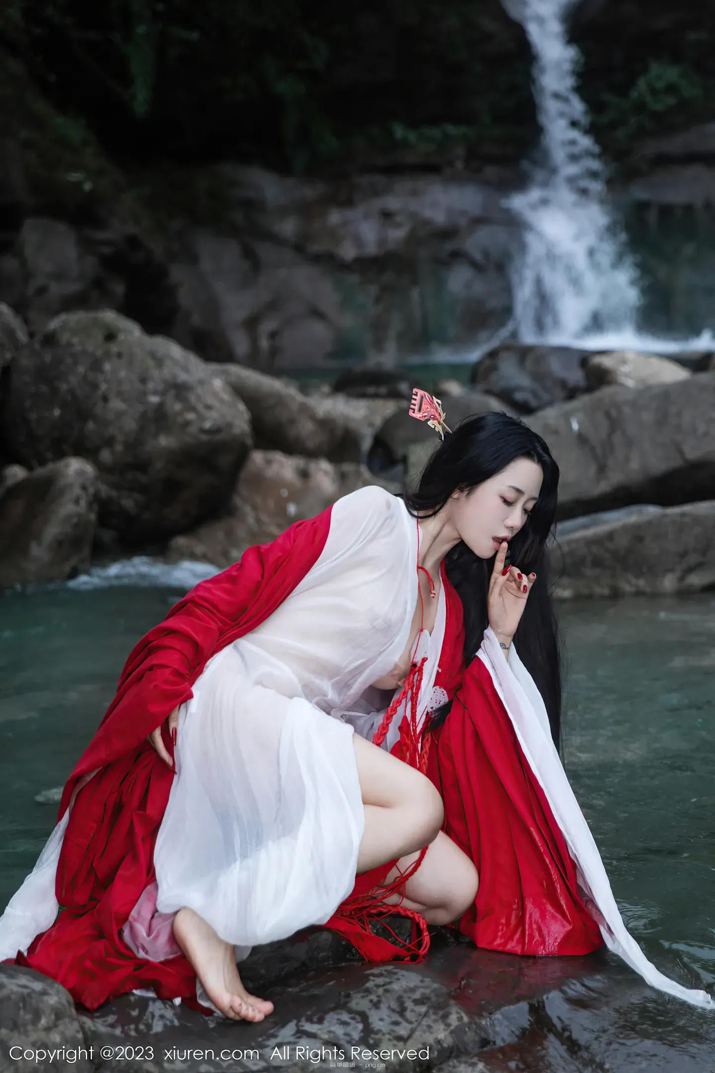 XiuRen秀人网 – 严利娅Yuliya – Waterfall “90 photos”-14