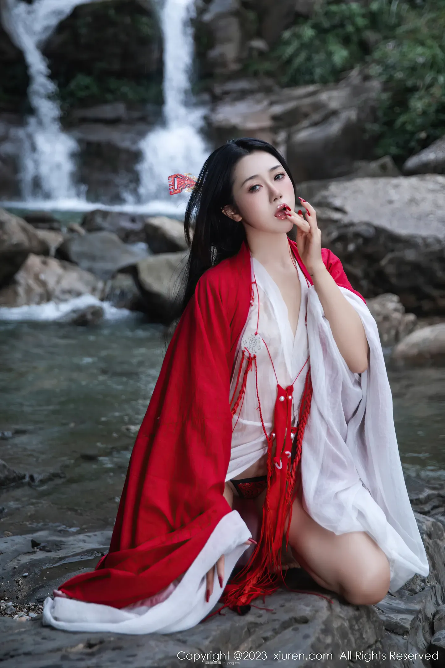 XiuRen秀人网 – 严利娅Yuliya – Waterfall “90 photos”-27