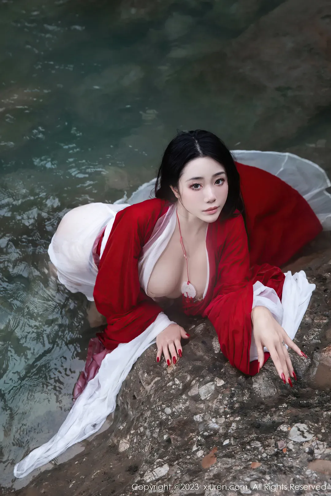 XiuRen秀人网 – 严利娅Yuliya – Waterfall “90 photos”-30