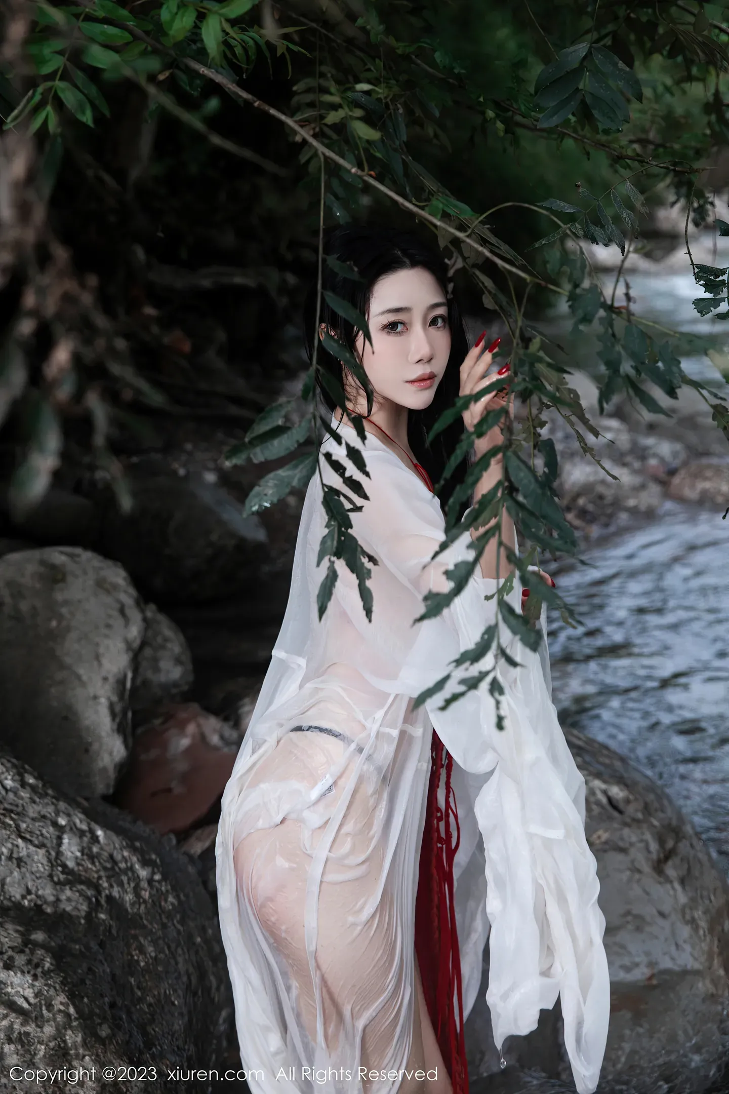 XiuRen秀人网 – 严利娅Yuliya – Waterfall “90 photos”-84