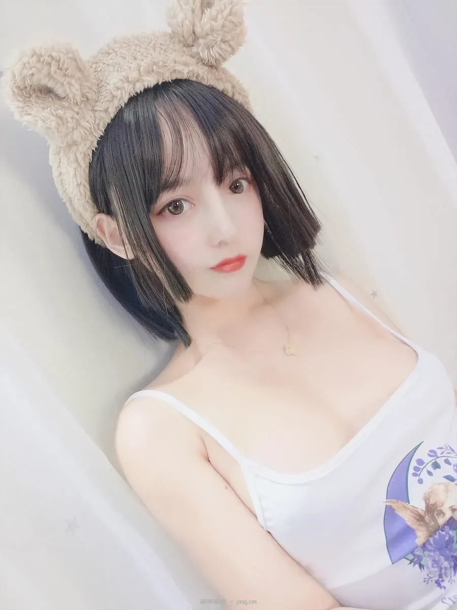 过期米线线喵 白色吊带背心32p1v-5