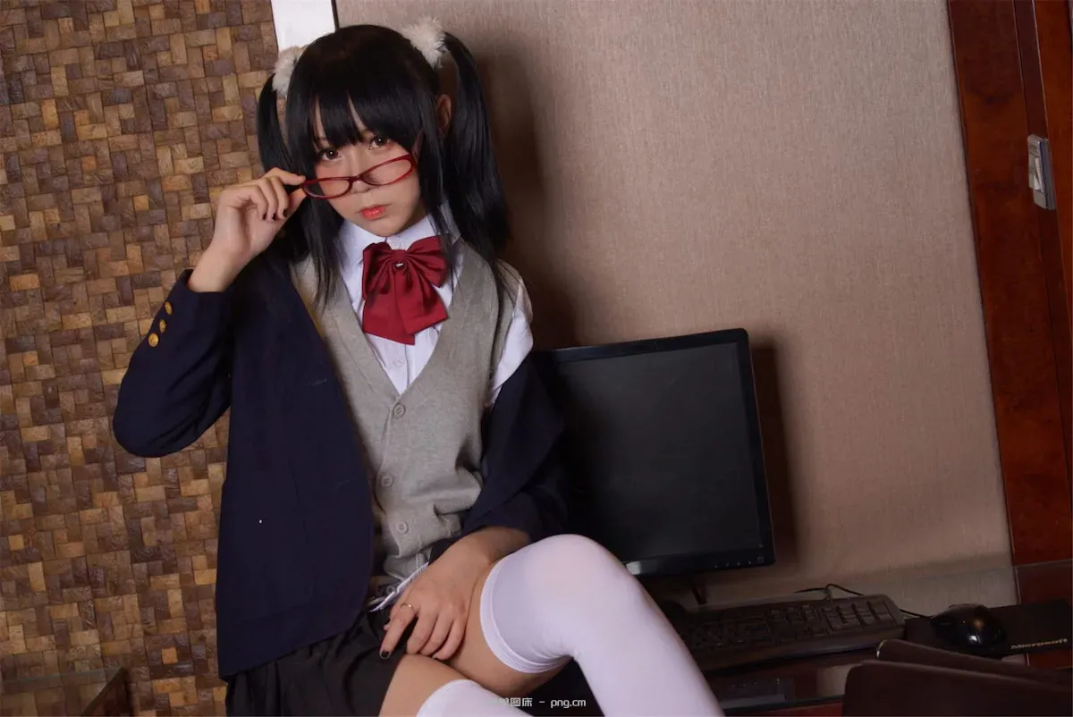 白银81软妹摇摇乐眼镜娘OL125p-24