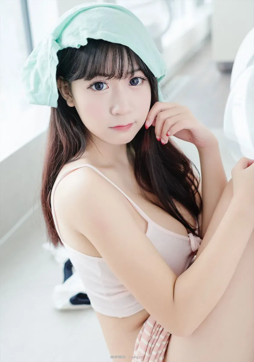 猫九酱晒衣服的小女友42p-22