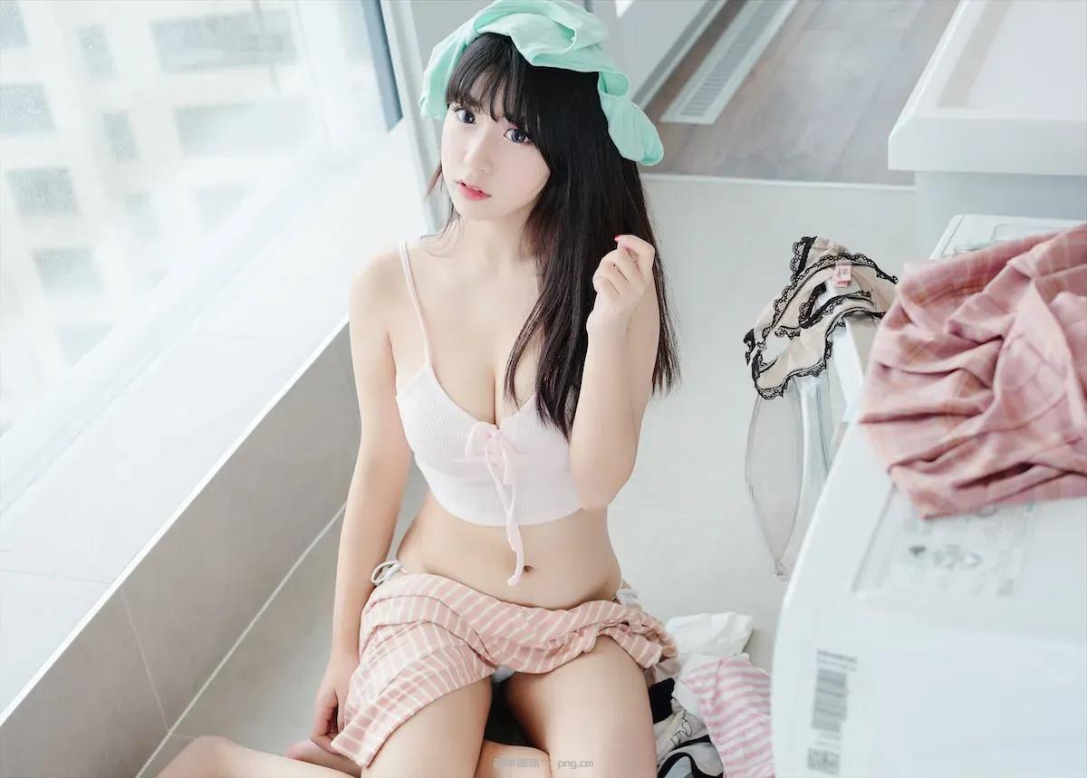 猫九酱晒衣服的小女友42p-25