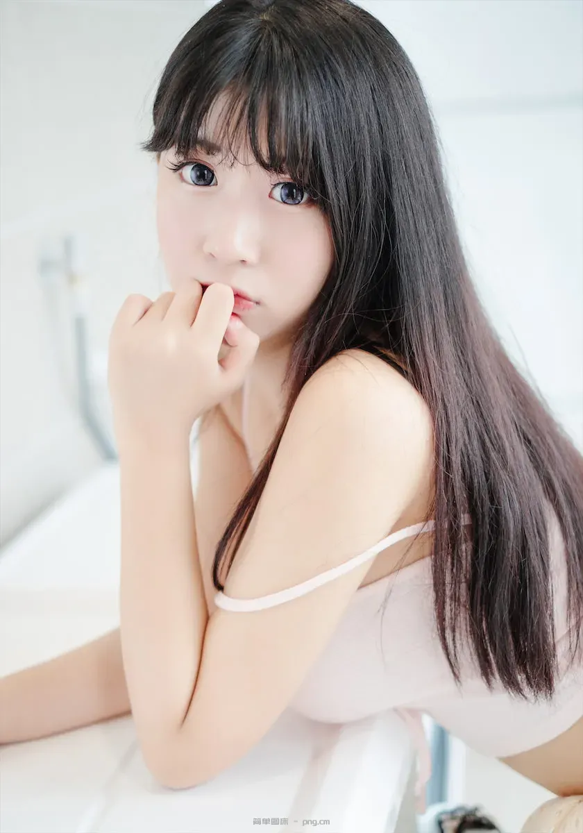 猫九酱晒衣服的小女友42p-40