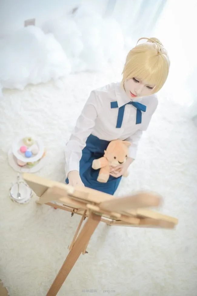 《Fate/Zero》Saber常服Cosplay【CN：洛尘尘酱】 (8 photos)-3