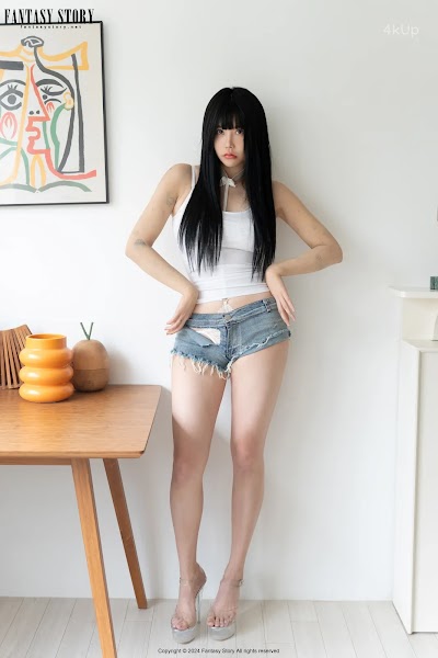 [Bimilstory] Hayun (하윤) Vol.01 Debut – Flower in Blossom (Part 1)